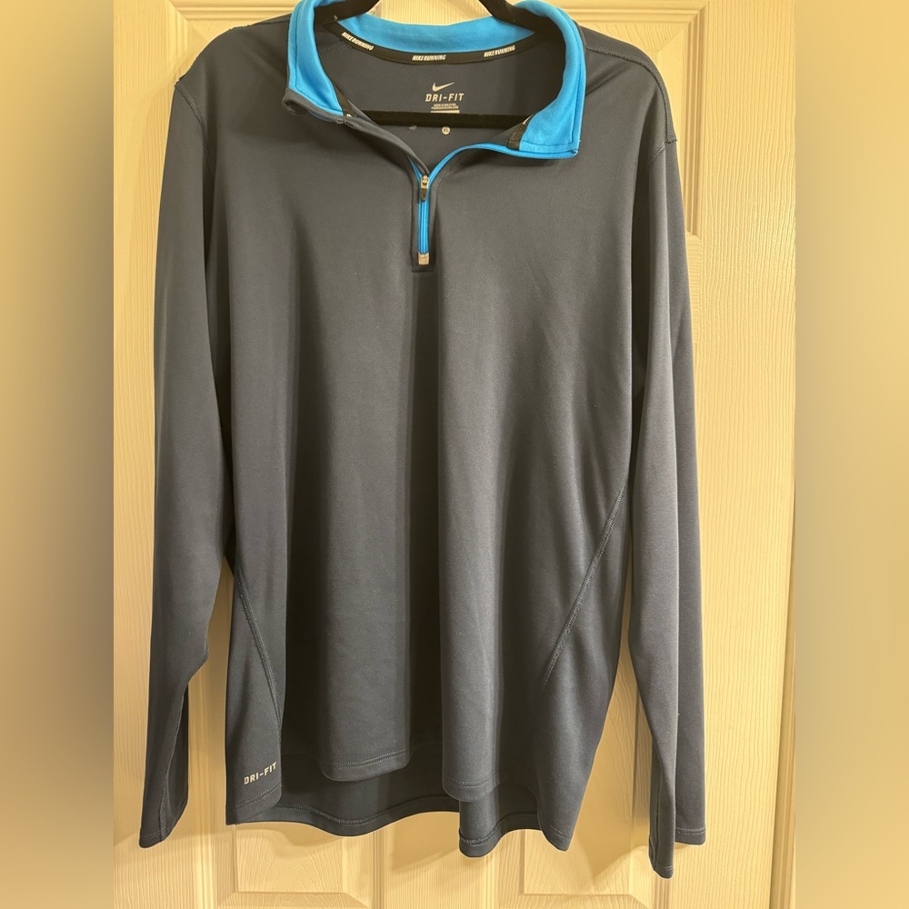 Men’s Nike dry fit pullover, long sleeve, zip shirt, size XL excellent condition